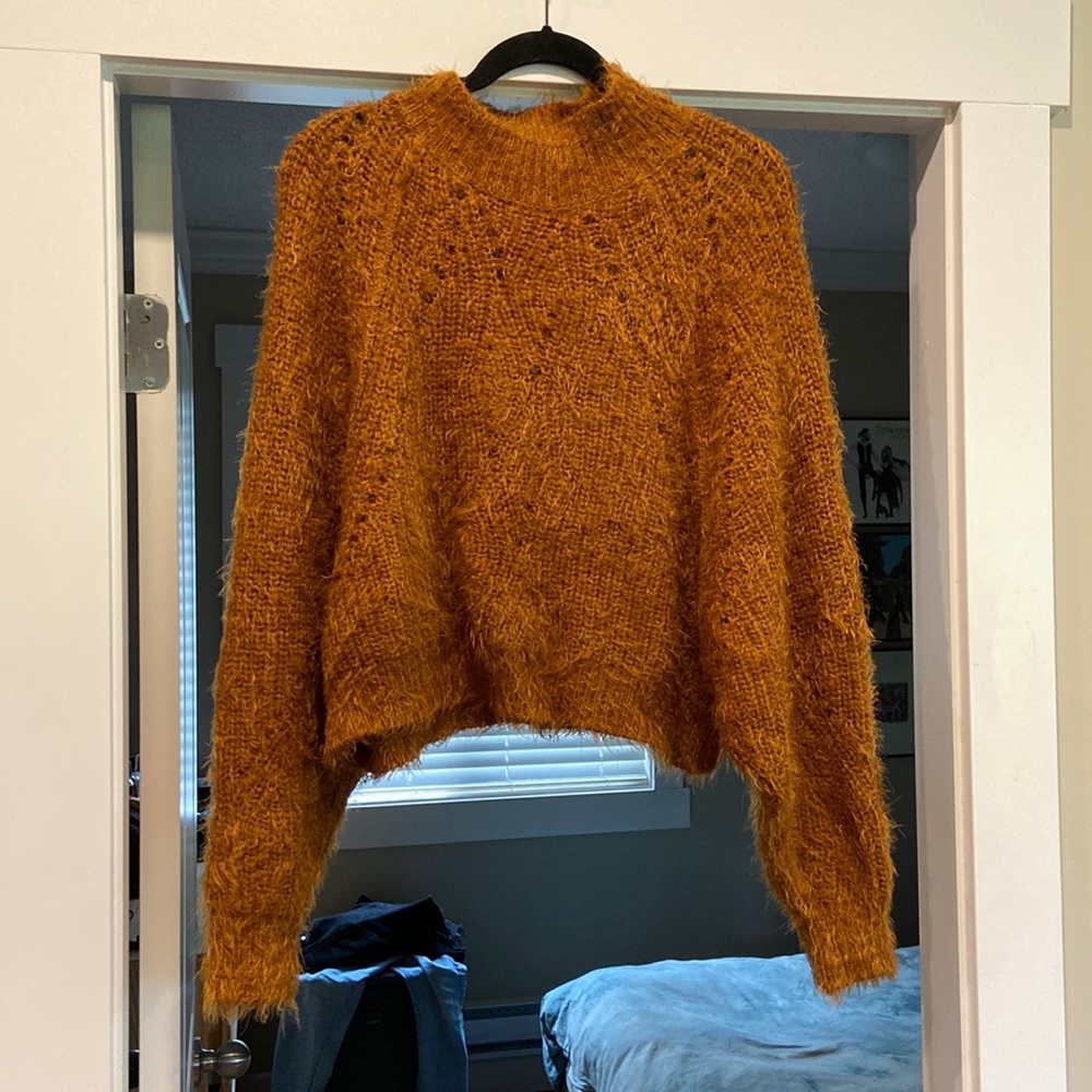 Chenille cropped sweater
